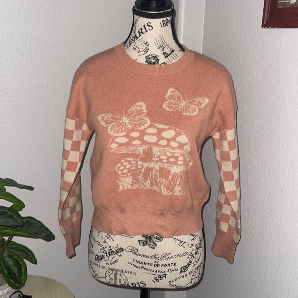 Cute Juniors Mushroom/Checker Sweater Size Medium